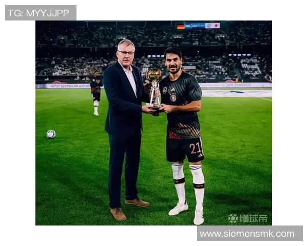 荣耀之巅世界足球明星奖杯见证足坛传奇与梦想的交汇