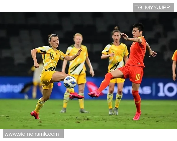 足球明星与女粉丝亲密互动瞬间引发热议球迷们纷纷点赞支持 足球明星与女粉丝亲密互动瞬间引发热议球迷们纷纷点赞支持